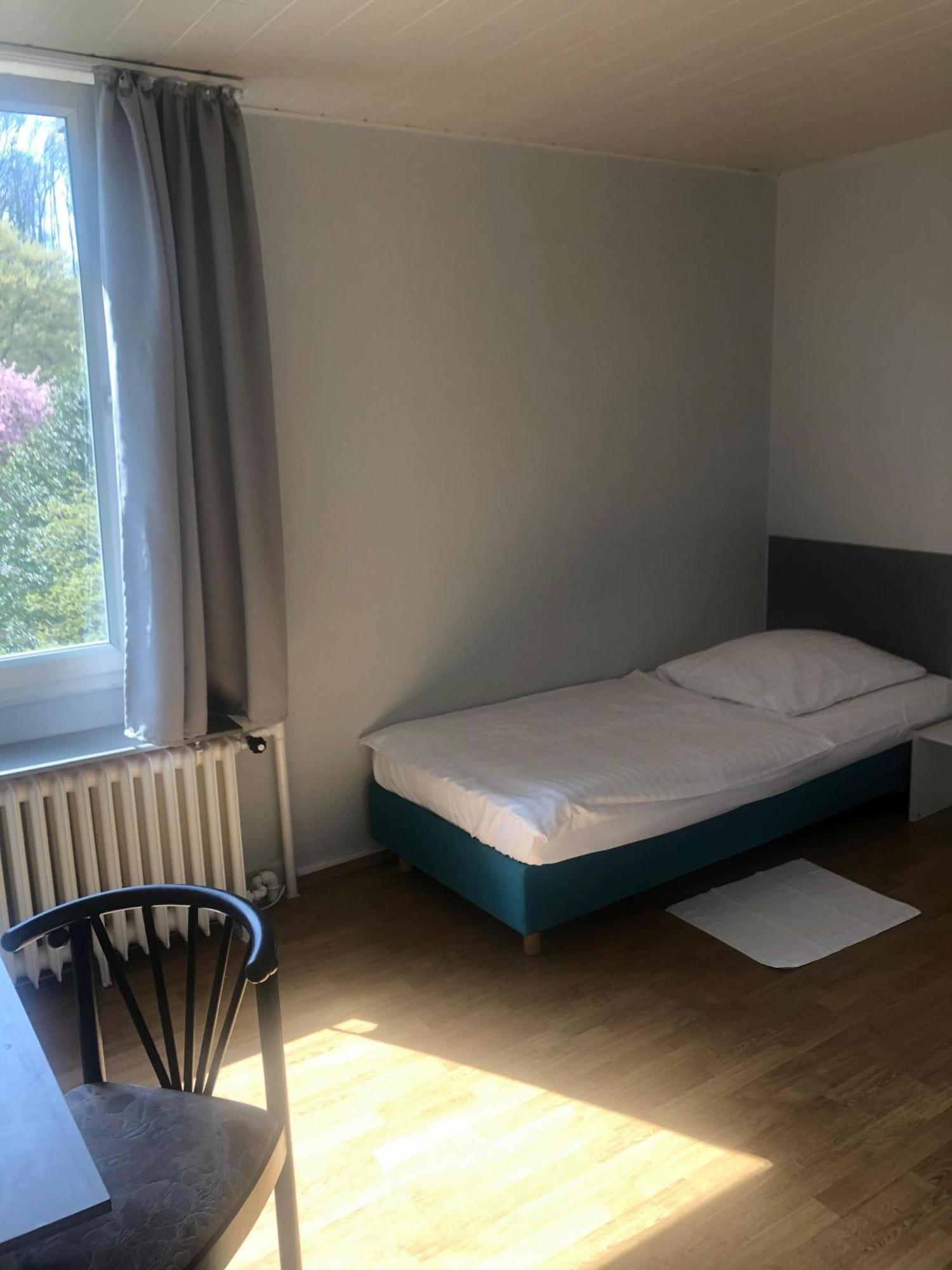 Hotel Schwaferts Wuppertal Ruang foto