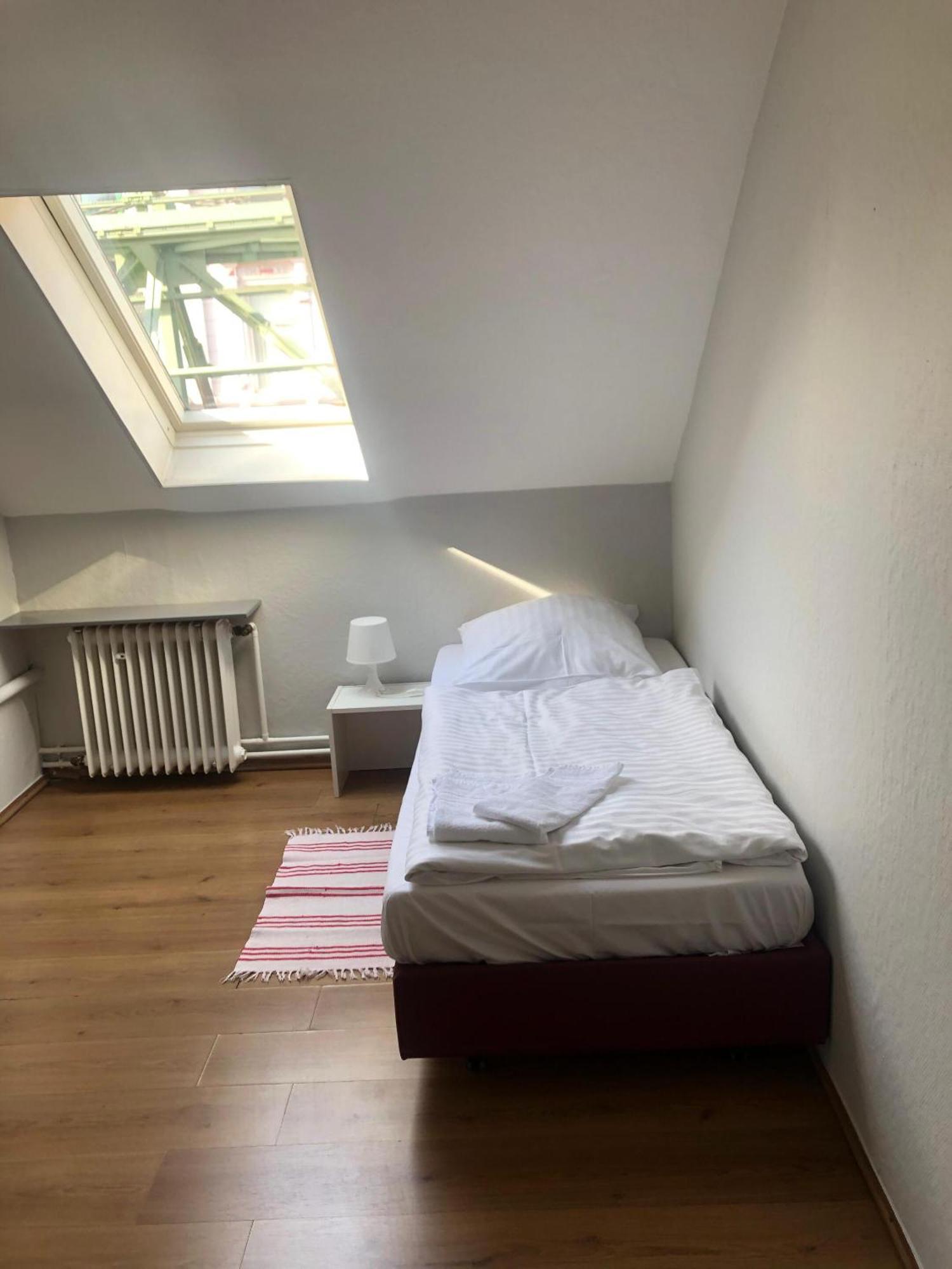 Hotel Schwaferts Wuppertal Ruang foto