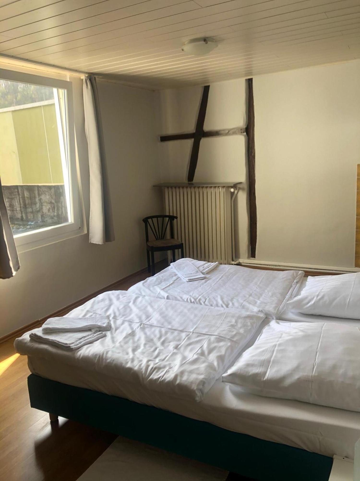 Hotel Schwaferts Wuppertal Bagian luar foto