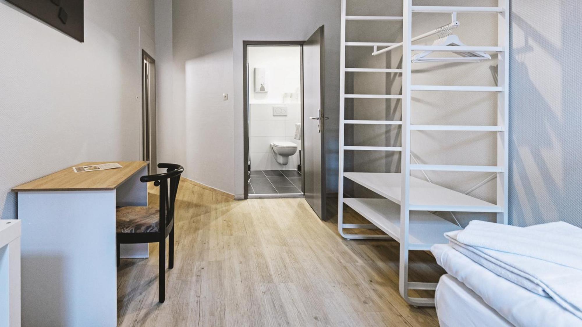 Hotel Schwaferts Wuppertal Bagian luar foto