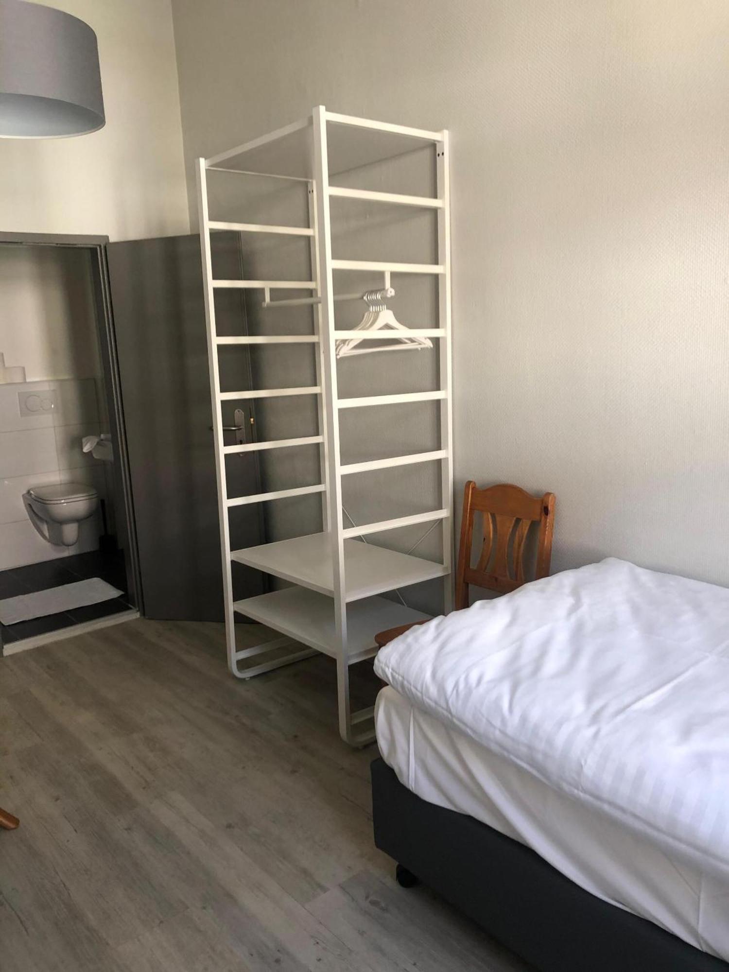 Hotel Schwaferts Wuppertal Bagian luar foto