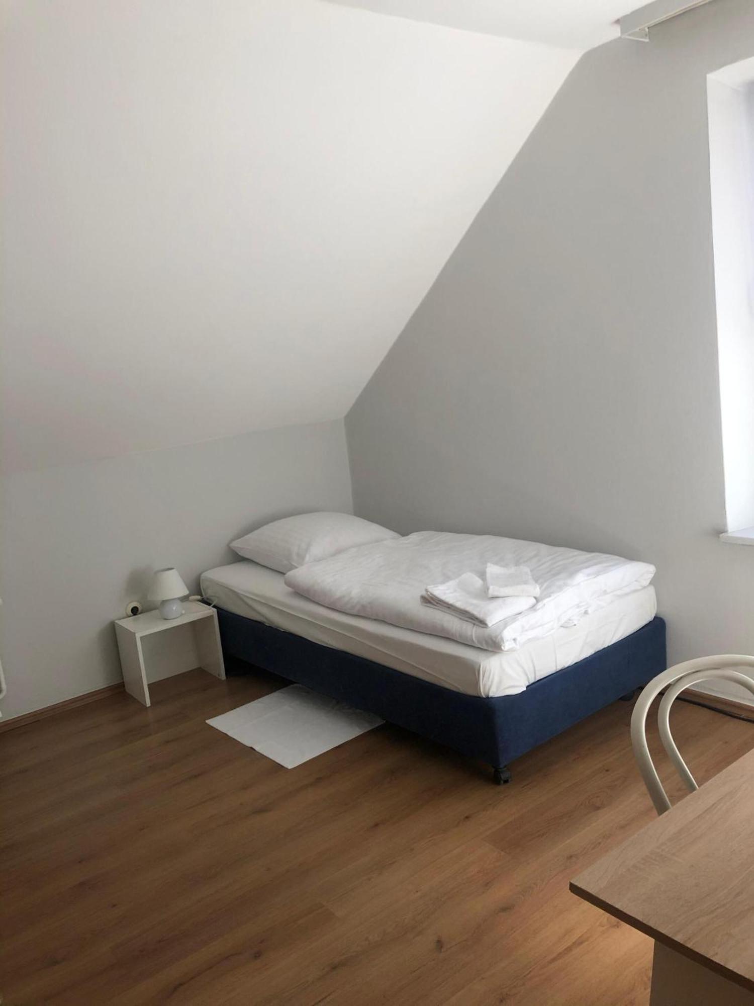 Hotel Schwaferts Wuppertal Ruang foto