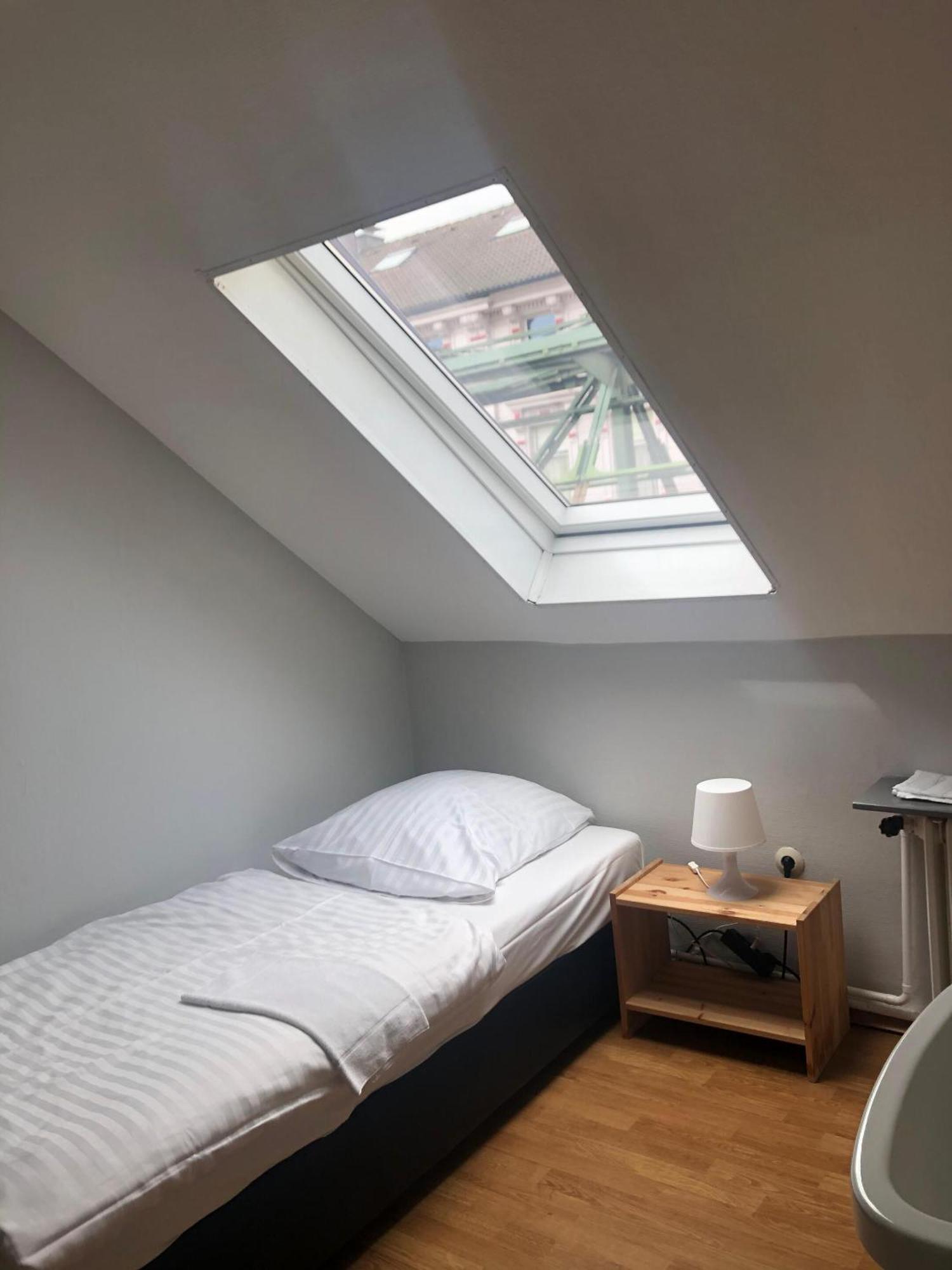 Hotel Schwaferts Wuppertal Bagian luar foto